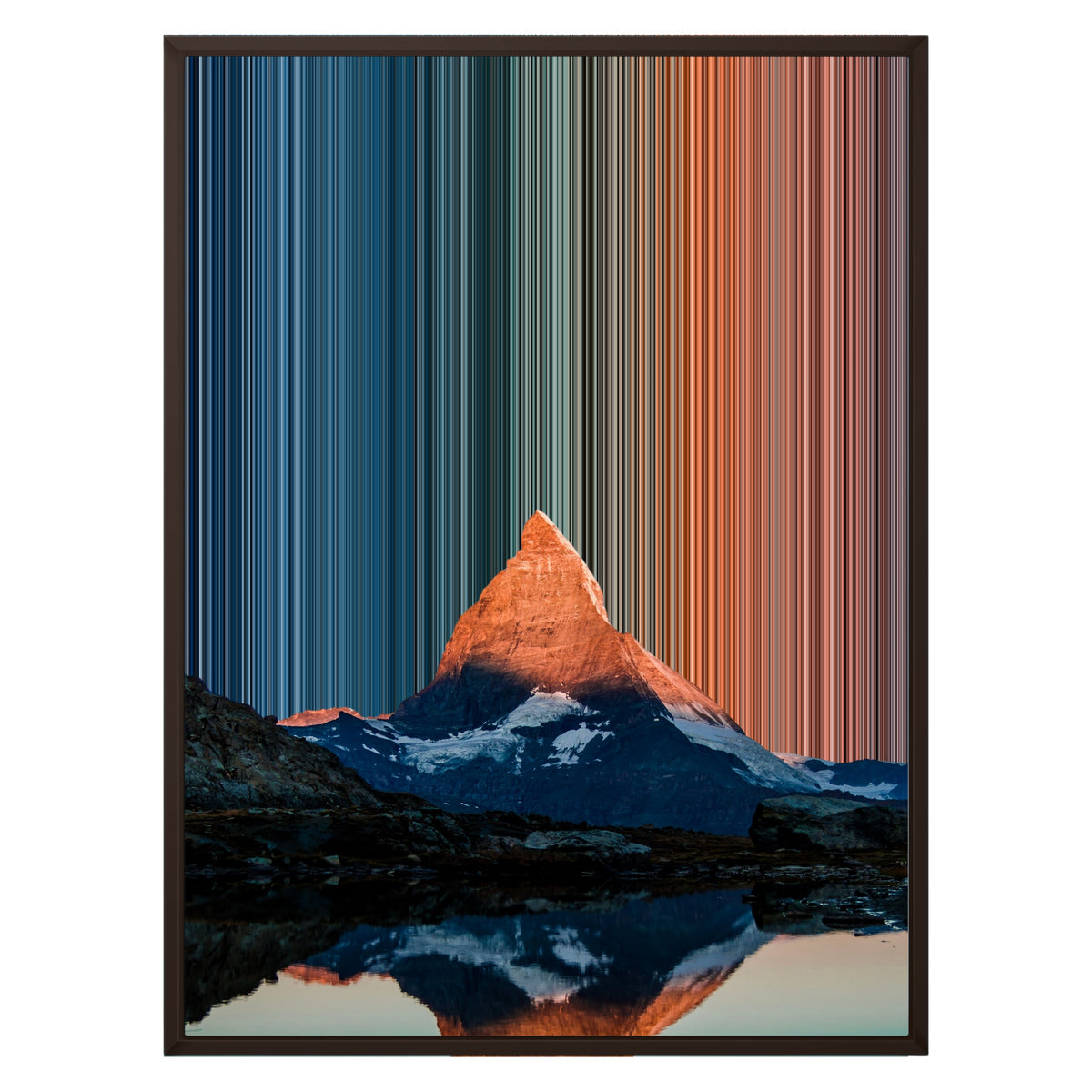 Gerahmtes Leinwandbild im Format 24×30", brauner Rahmen