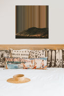 Ocean between ridges under white sky in fall - Lifestyle staging in modern interior - Gradienta